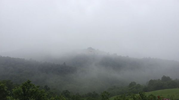 Brouillard et protection : comment la densité protège vos biens